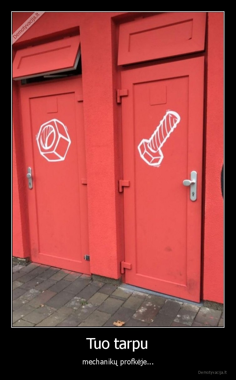 Tuo tarpu - mechanikų profkėje.... 